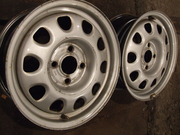 2 стальных диска 14 4х100 и 2 стальных диска 13 4х100стальных