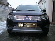 Предлагаем радиаторные решетки Mitsubishi Outlander XL.