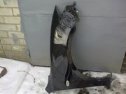 Крыло переднее правое в сборе с кронштейном Mazda3    