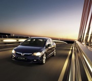 Продам подкрылок передний левый Honda civic 4d