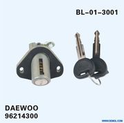 Замок багажника (механізм) верх Lanos 96214300