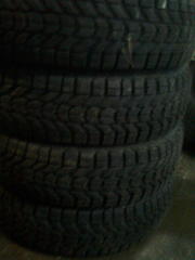 Продам резину б/у Winter Force Fire Stone R-15 205/75 4400грн/компл
