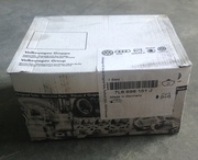 Продам к-кт оригинальных передних тормозных колодок Volkswagen Touareg