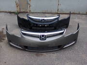 Бампер передний  Honda civic 4d 2006-11 год автозапчасти