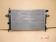 Радиатор охлаждения б/у на Опель Astra G