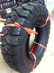 Шины для вилочных погрузчиков Deestone D301.