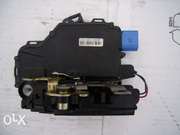 Skoda Fabia Замок двери передний правый 3B1 837 016 CC