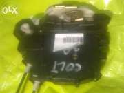 Замок двери левый перед Misubisi colt 04- 3х дверний