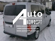 Задний салон, правое стекло на Nissan NV200