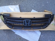 Основание решетки радиатора Хонда Аккорд 13-15гг