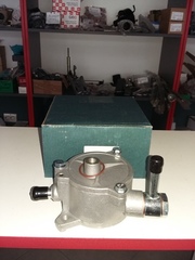 Вакуумный насос генератора на автобус Богдан,  грузовик Isuzu.