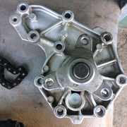 Б/у помпа, водяной насос на двигатель 1.9dci, Renault