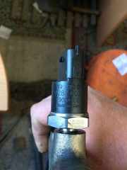 Б/у датчик давления топлива 0281002405 bosch, Renault, Рено