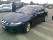 Продам  фары на Хонда Аккорд(Accord) на 2006-2007г. ОТПРАВКА ПО УКРАИН